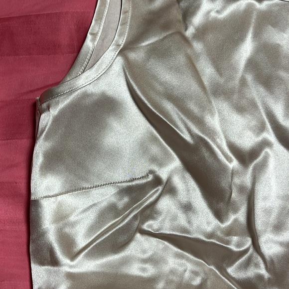 NWT intimissimi champagne silk sleeveless top small - Picture 6 of 10